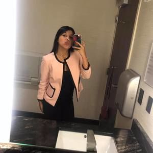 Meet your Posher, Andrea